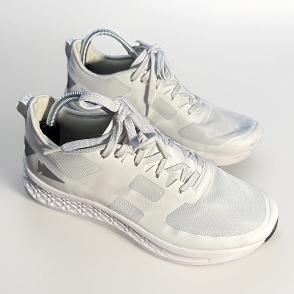 GoRuck Rough Runner Shoes Men Gray White Athletic Outdoor Running Sz 9.5 EUC - Picture 1 of 8